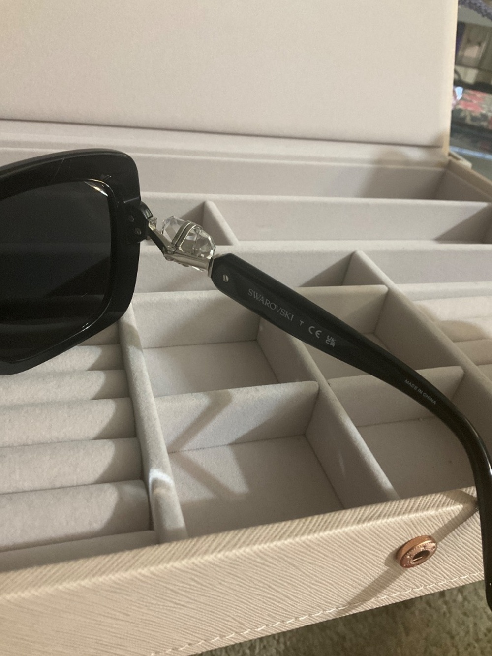 Sunglasses Swarovski SK 6001 - Picture 8 of 8